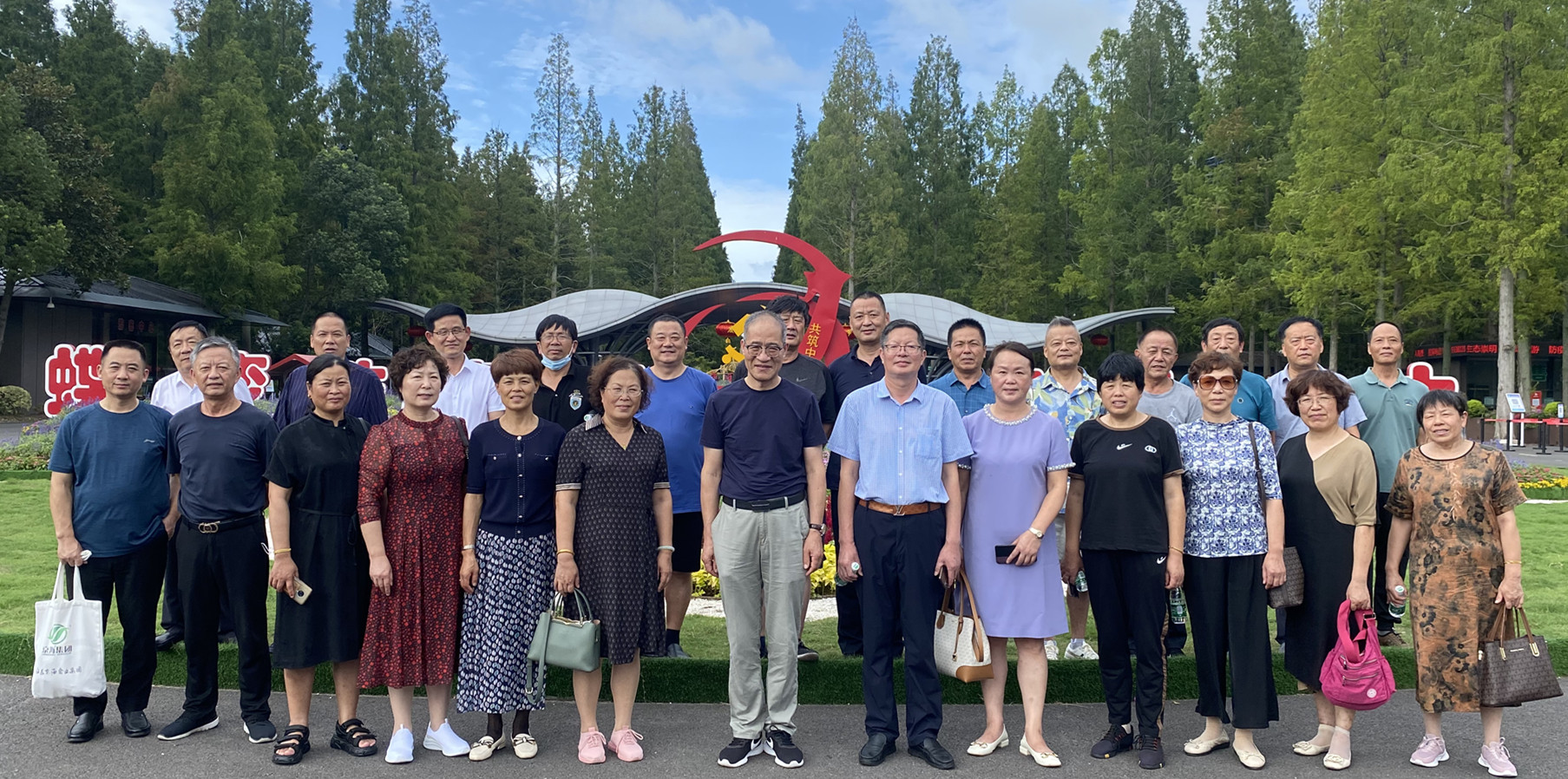 追江赶海，勇立潮头；风雨兼程，砥砺前行——鼎汇3股东赴上海崇明参观学